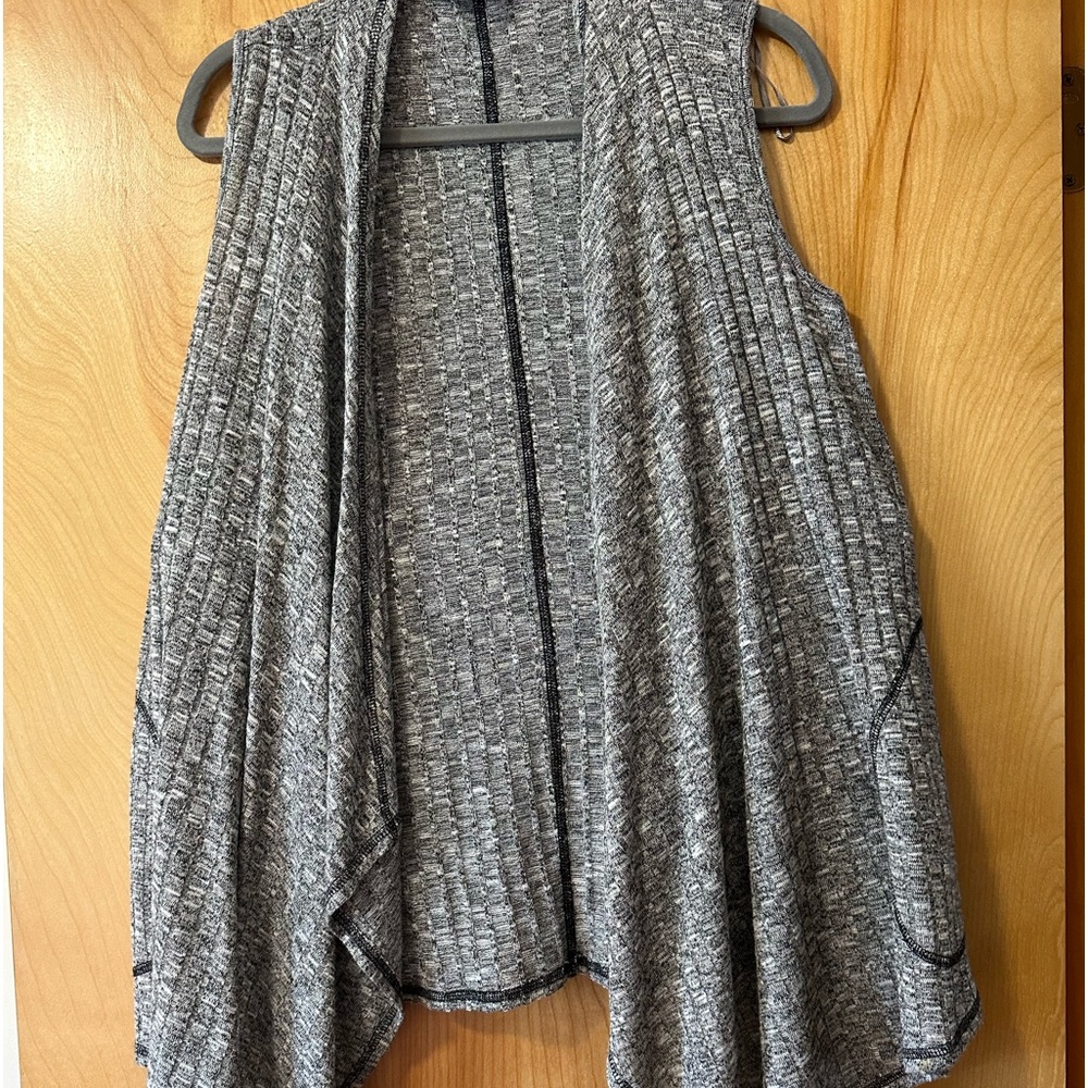 Cable and Gauge cascading front sweater vest lightweight.  Black marbled.
